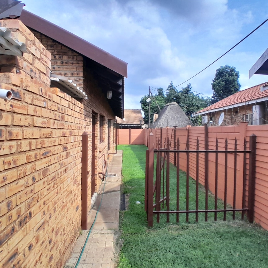 3 Bedroom Property for Sale in Oos Einde North West